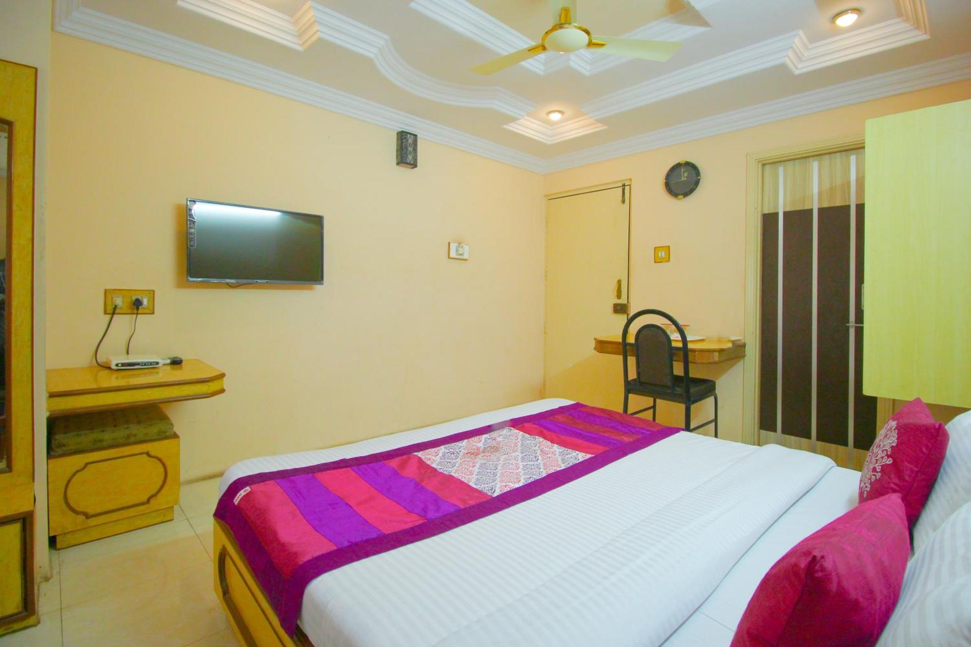 Hotel Upasana Rajkot Ngoại thất bức ảnh